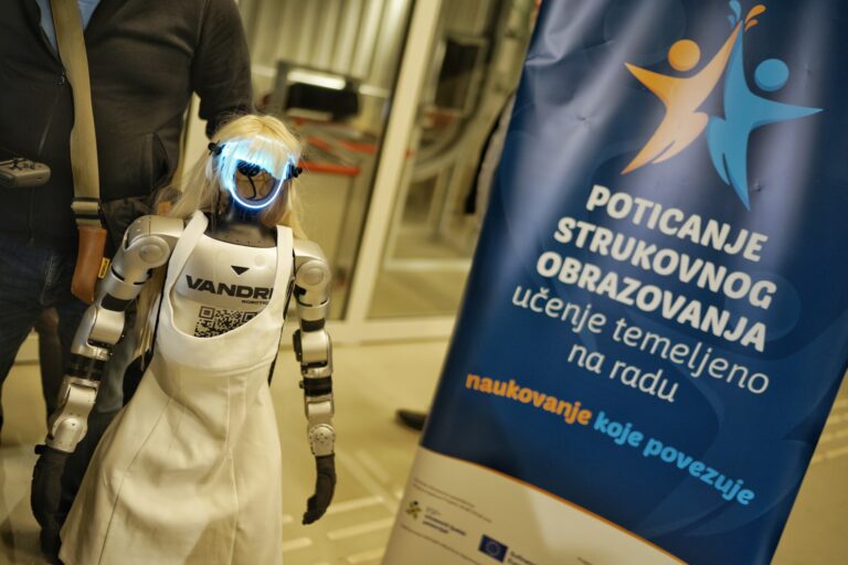 „Naukovanje koje povezuje“ – u Rijeci predstavljena strukovna zanimanja kroz praksu